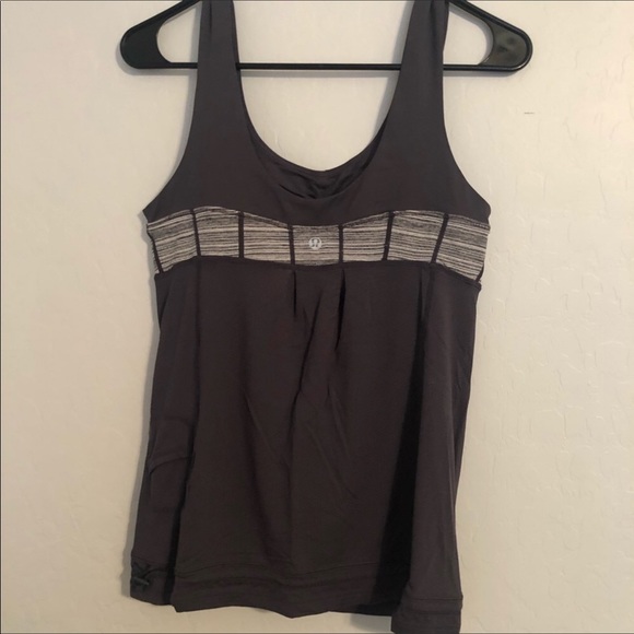 LuLuLemon Gray White Exercise Workout Tame Me Tank - Picture 3 of 5